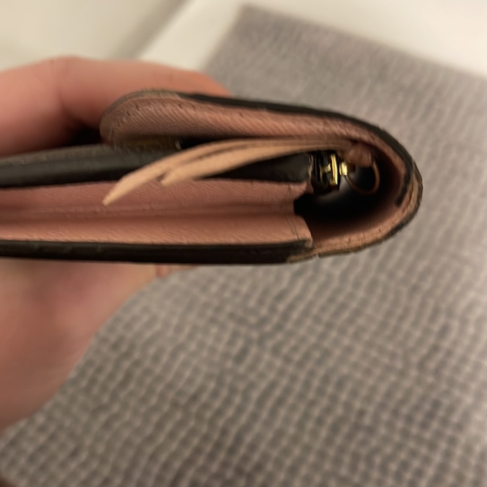 Authentic Louis Vuitton Emilie Wallet - Picture 7 of 10